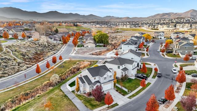 Eagle Mountain, Utah, 84005, United States, 4 Bedrooms Bedrooms, ,4 BathroomsBathrooms,Residential,For Sale,1990385
