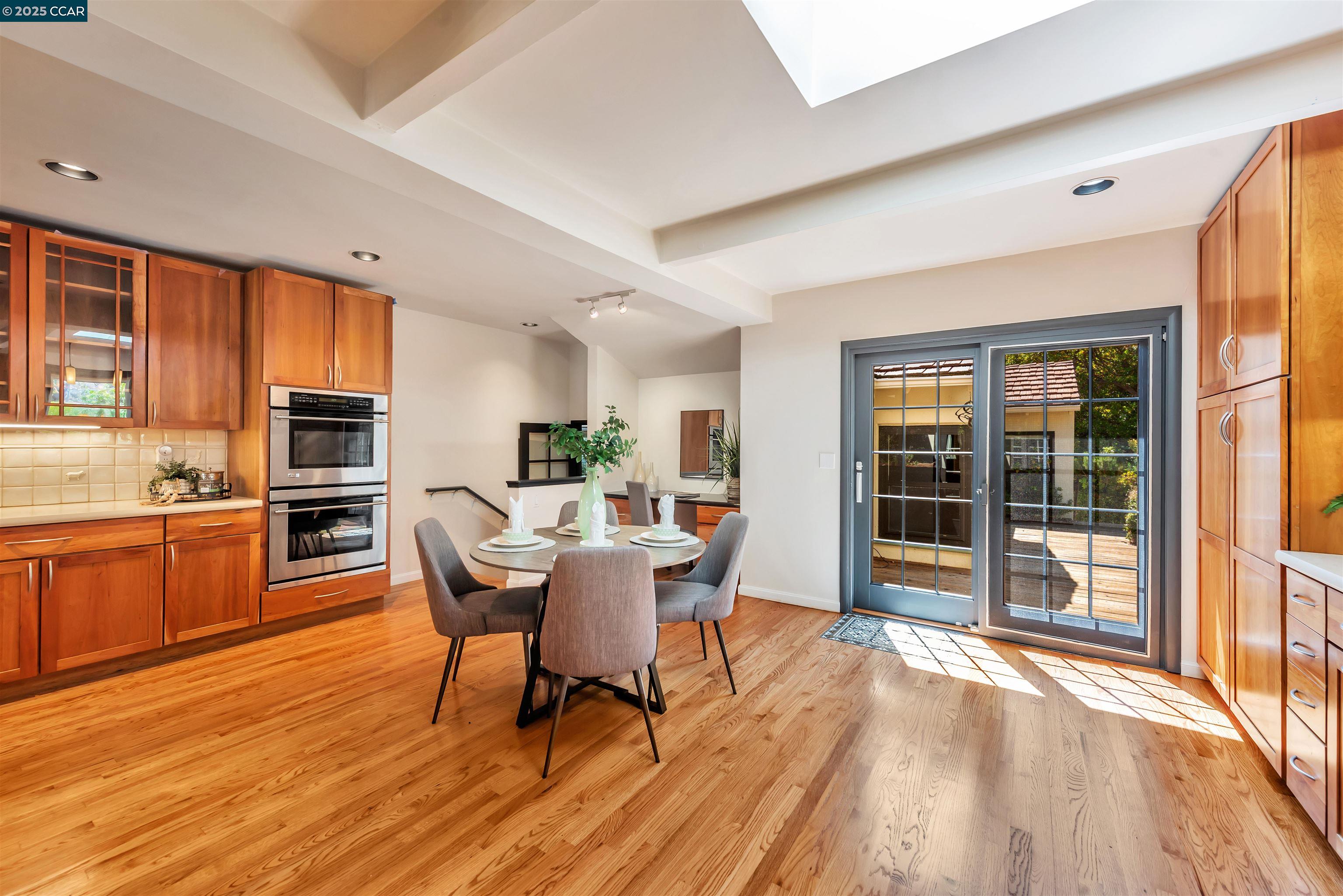 Orinda, California, 94563, United States, 4 Bedrooms Bedrooms, ,3 BathroomsBathrooms,Residential,For Sale,1885417