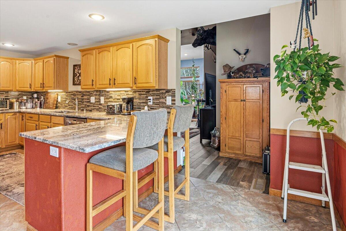 Redmond, Oregon, 97756, United States, 4 Bedrooms Bedrooms, ,2 BathroomsBathrooms,Residential,For Sale,2039824