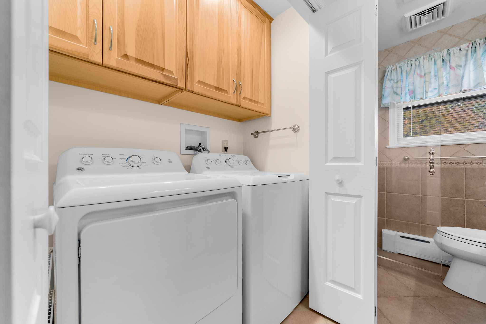 TELFORD, Pennsylvania, 18969, United States, 3 Bedrooms Bedrooms, ,2 BathroomsBathrooms,Residential,For Sale,1983098