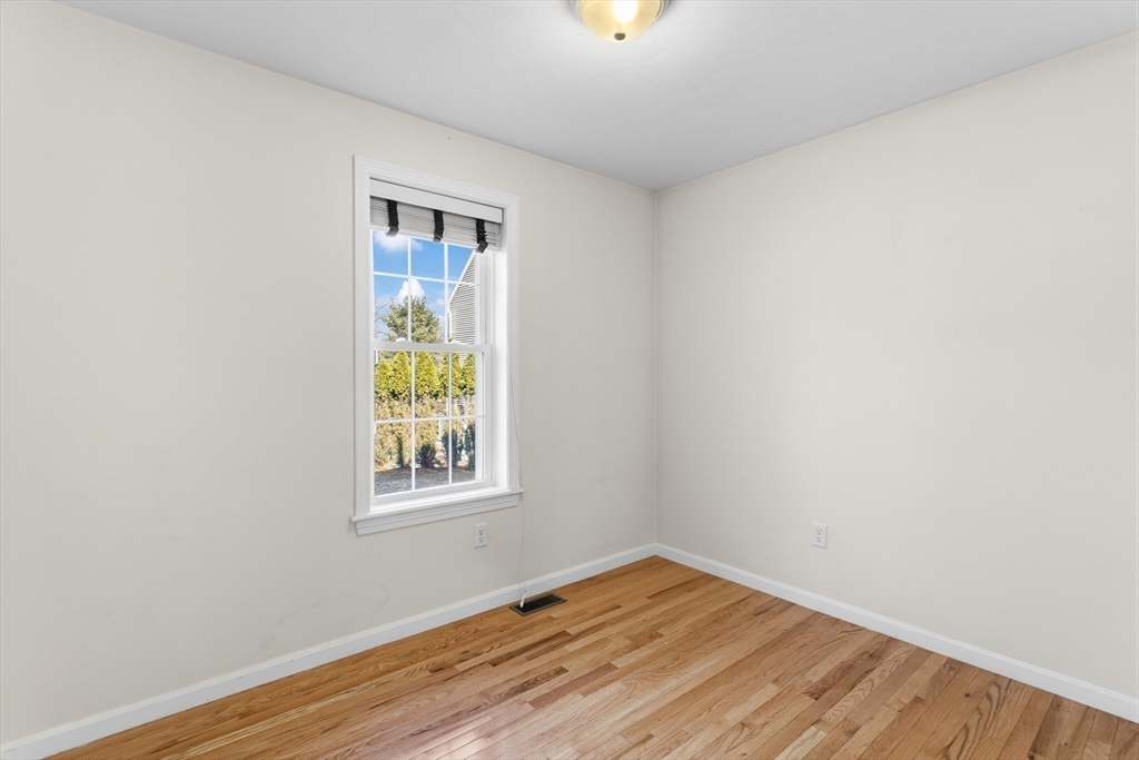 Ayer, Massachusetts, 01432, United States, 4 Bedrooms Bedrooms, ,3 BathroomsBathrooms,Residential,For Sale,2030231