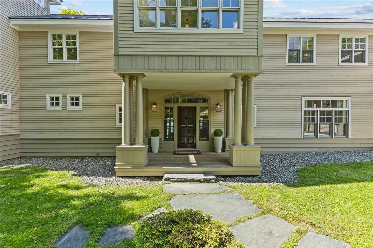 Stowe, Vermont, 05672, United States, 4 Bedrooms Bedrooms, ,6 BathroomsBathrooms,Residential,For Sale,1840116