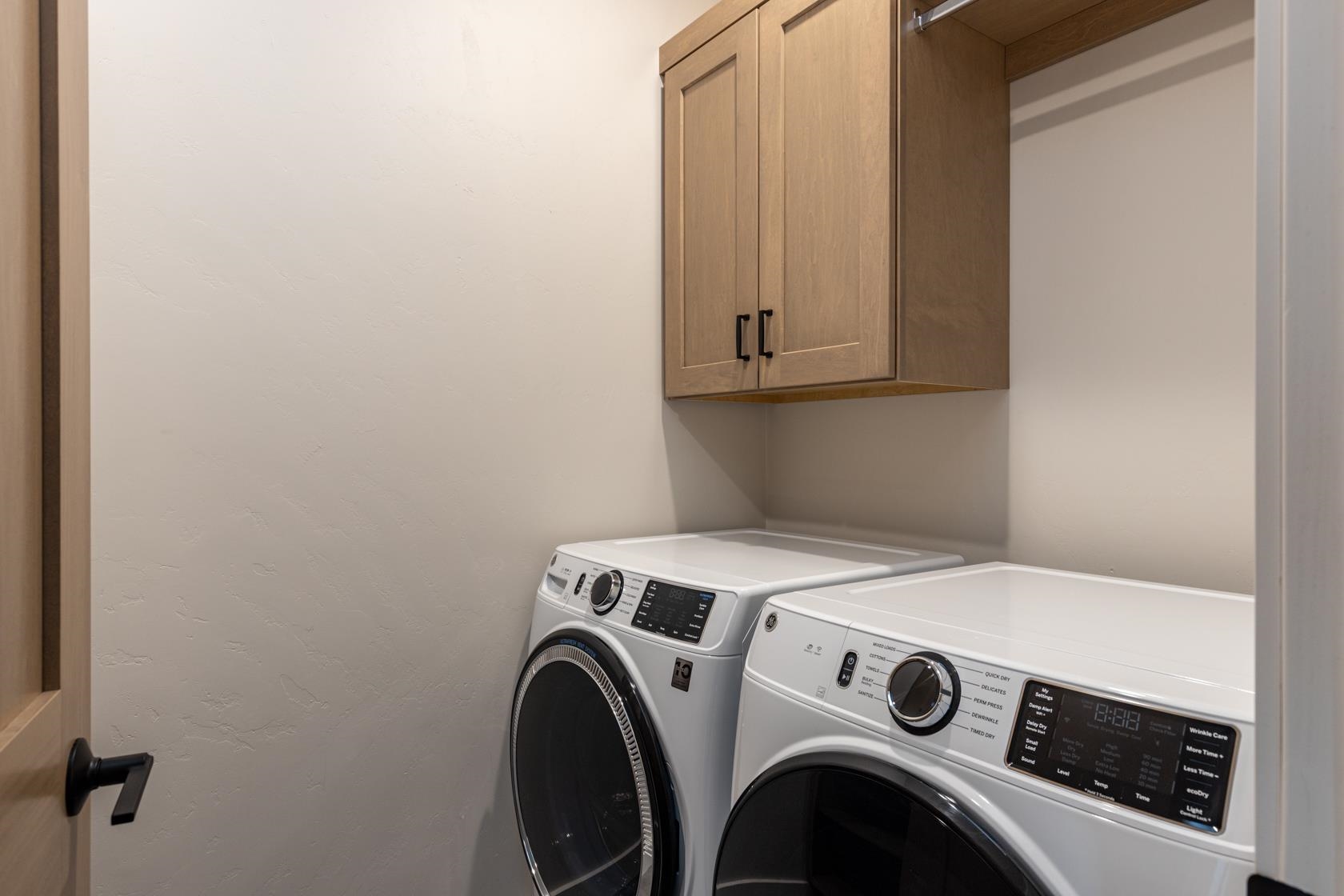 Kimberly, Wisconsin, 54136, United States, 4 Bedrooms Bedrooms, ,3 BathroomsBathrooms,Residential,For Sale,1980690