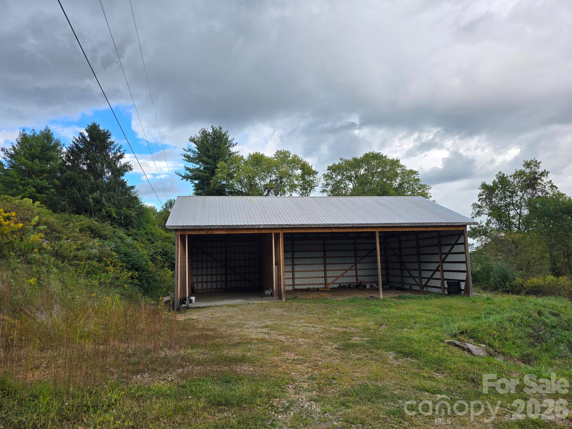 Mills River, North Carolina, 28759, United States, 3 Bedrooms Bedrooms, ,2 BathroomsBathrooms,Residential,For Sale,2048176