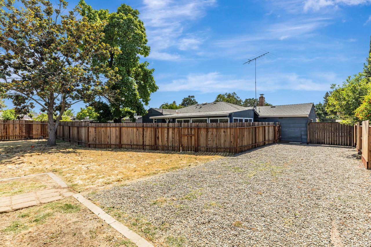Sacramento, California, 95864, United States, 3 Bedrooms Bedrooms, ,2 BathroomsBathrooms,Residential,For Sale,1838270