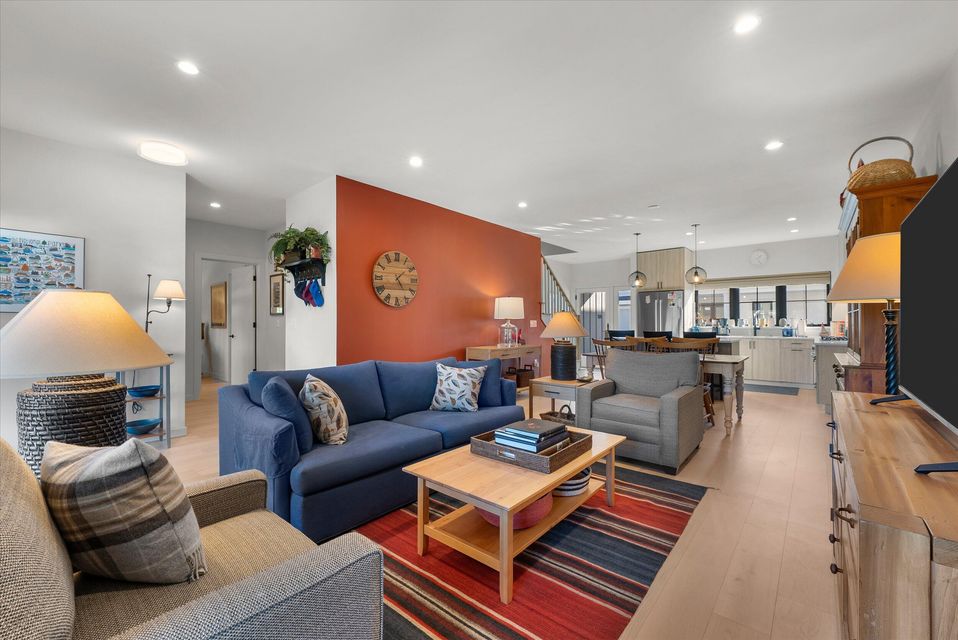 Kohler, Wisconsin, 53044, United States, 3 Bedrooms Bedrooms, ,3 BathroomsBathrooms,Residential,For Sale,1987425