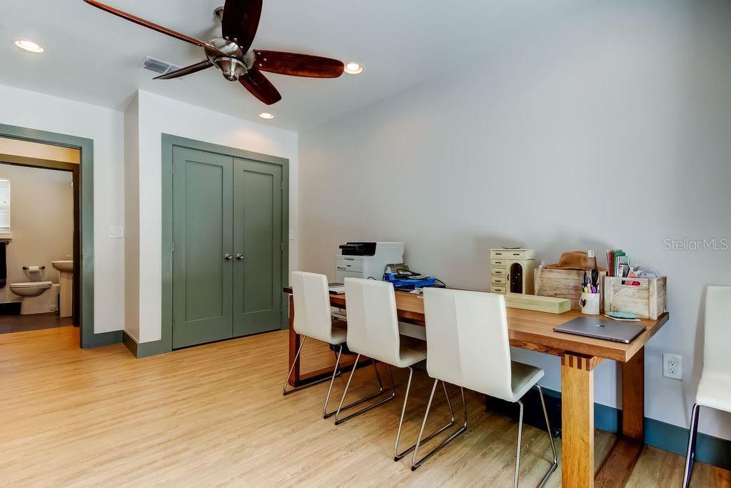 St Petersburg, Florida, 33701, United States, 3 Bedrooms Bedrooms, ,4 BathroomsBathrooms,Residential,For Sale,1895671