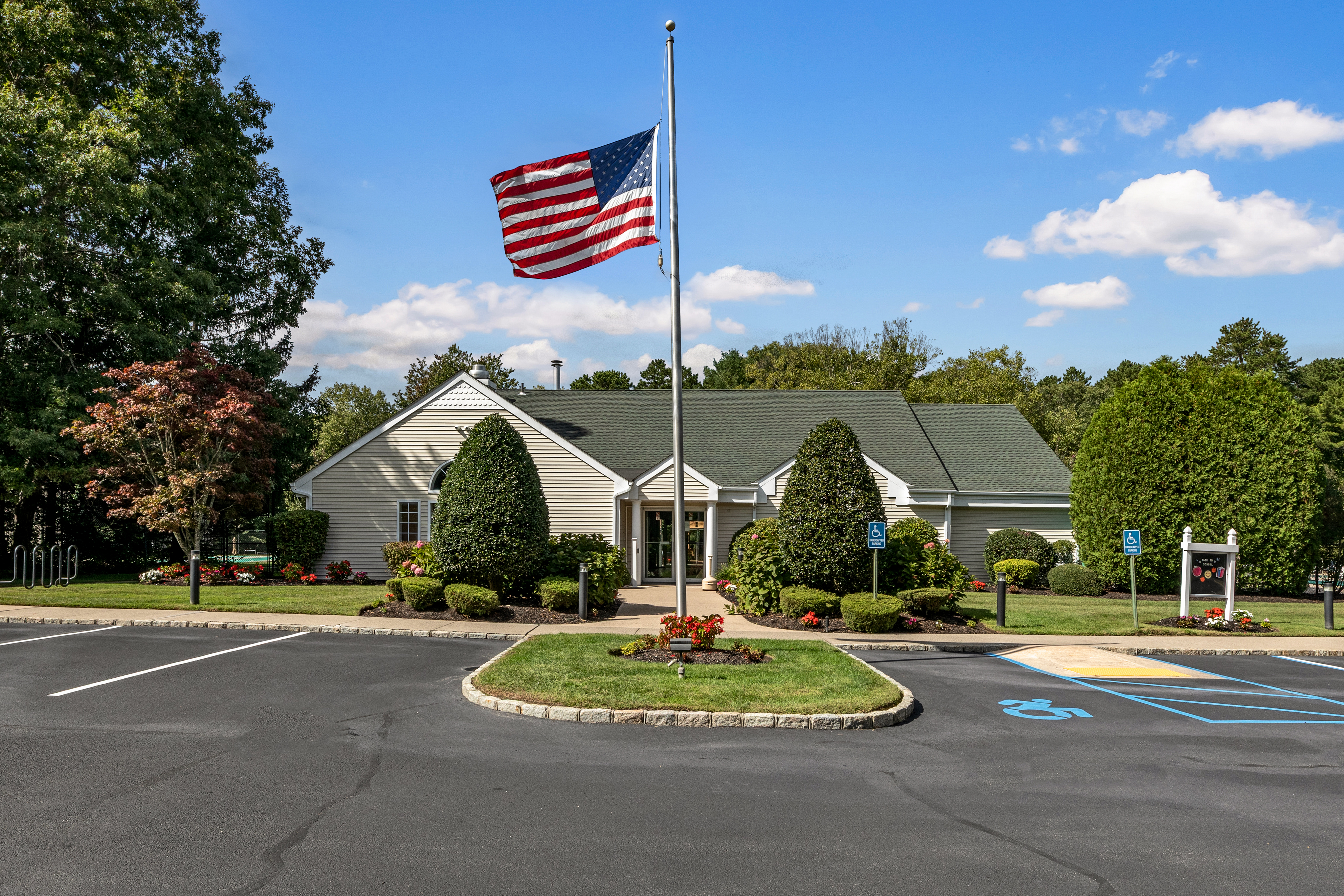  75 Fox Court, Manorville, NY, 11949 - 物件實景