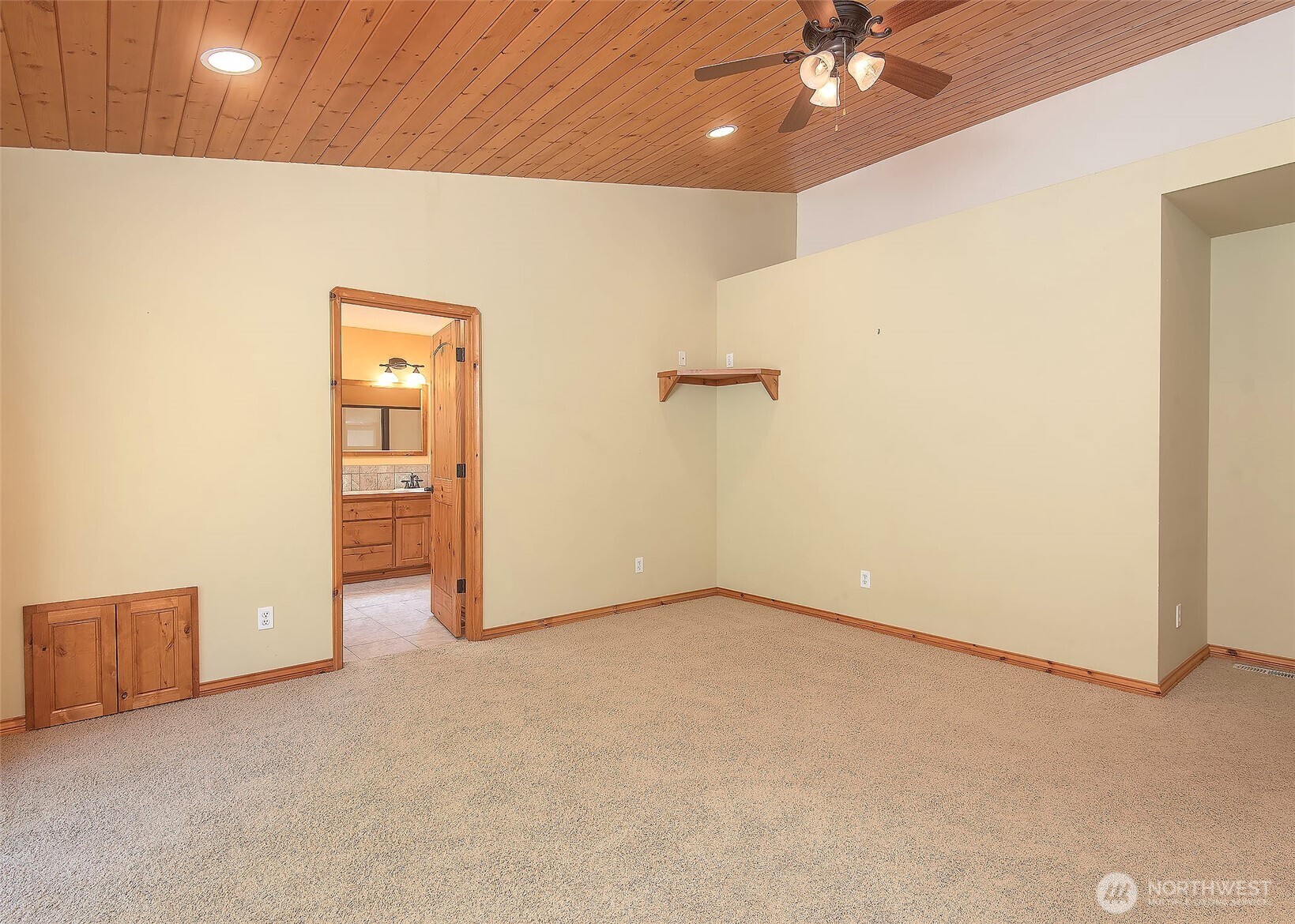 Stanwood, Washington, 98292, United States, 4 Bedrooms Bedrooms, ,2 BathroomsBathrooms,Residential,For Sale,1926284