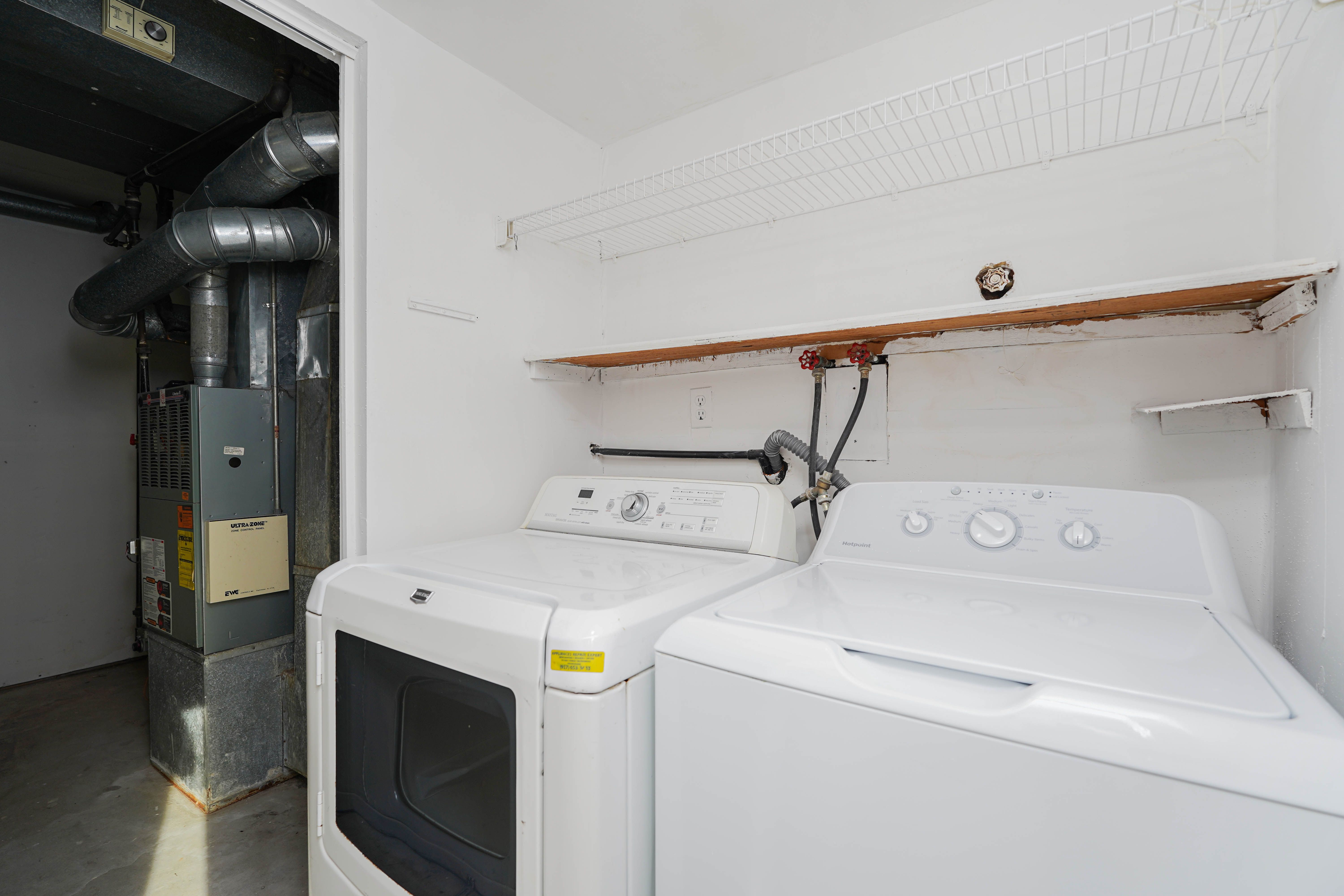 Staten Island, New York, 10314, United States, 3 Bedrooms Bedrooms, ,2 BathroomsBathrooms,Residential,For Sale,1924419