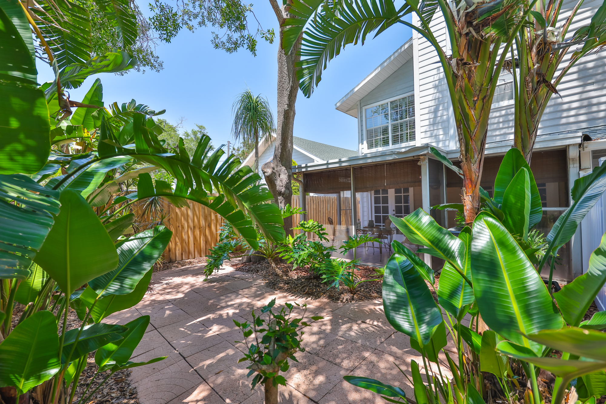 Tampa, Florida, 33629, United States, 2 Bedrooms Bedrooms, ,3 BathroomsBathrooms,Residential,For Sale,1981807