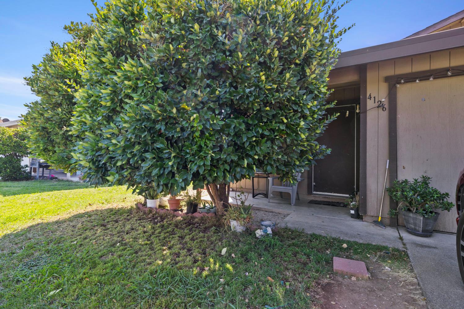 North Highlands, California, 95660, United States, ,Residential,For Sale,1941580