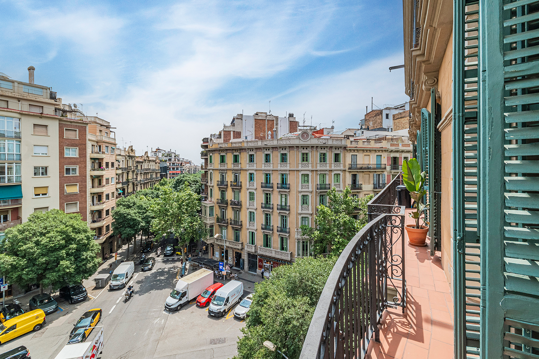  Extraordinary apartment on high floor in central Eixample - 物件實景