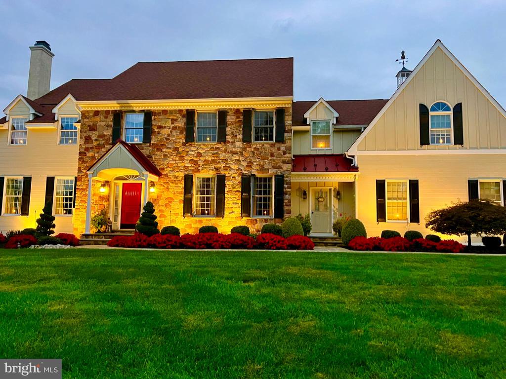 New Hope, Pennsylvania, 18938, United States, 4 Bedrooms Bedrooms, ,4 BathroomsBathrooms,Residential,For Sale,2003111