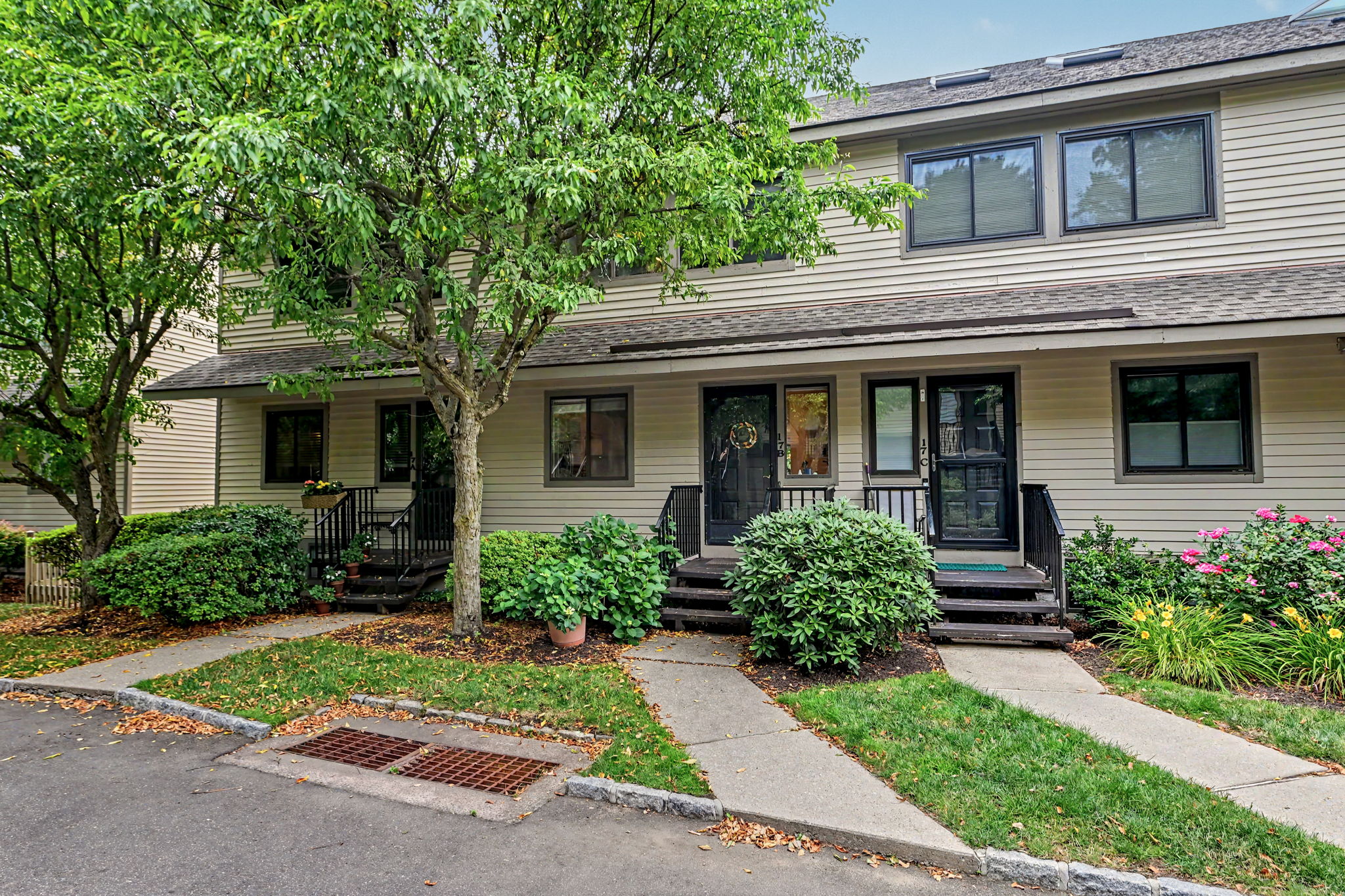  2435 Bedford Street - 物件實景