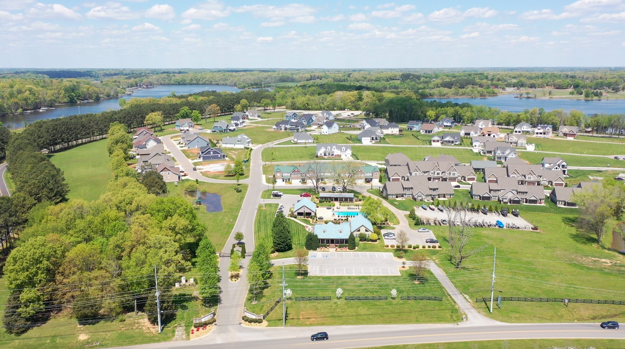 Winchester, Tennessee, 37398, United States, 4 Bedrooms Bedrooms, ,3 BathroomsBathrooms,Residential,For Sale,1980972