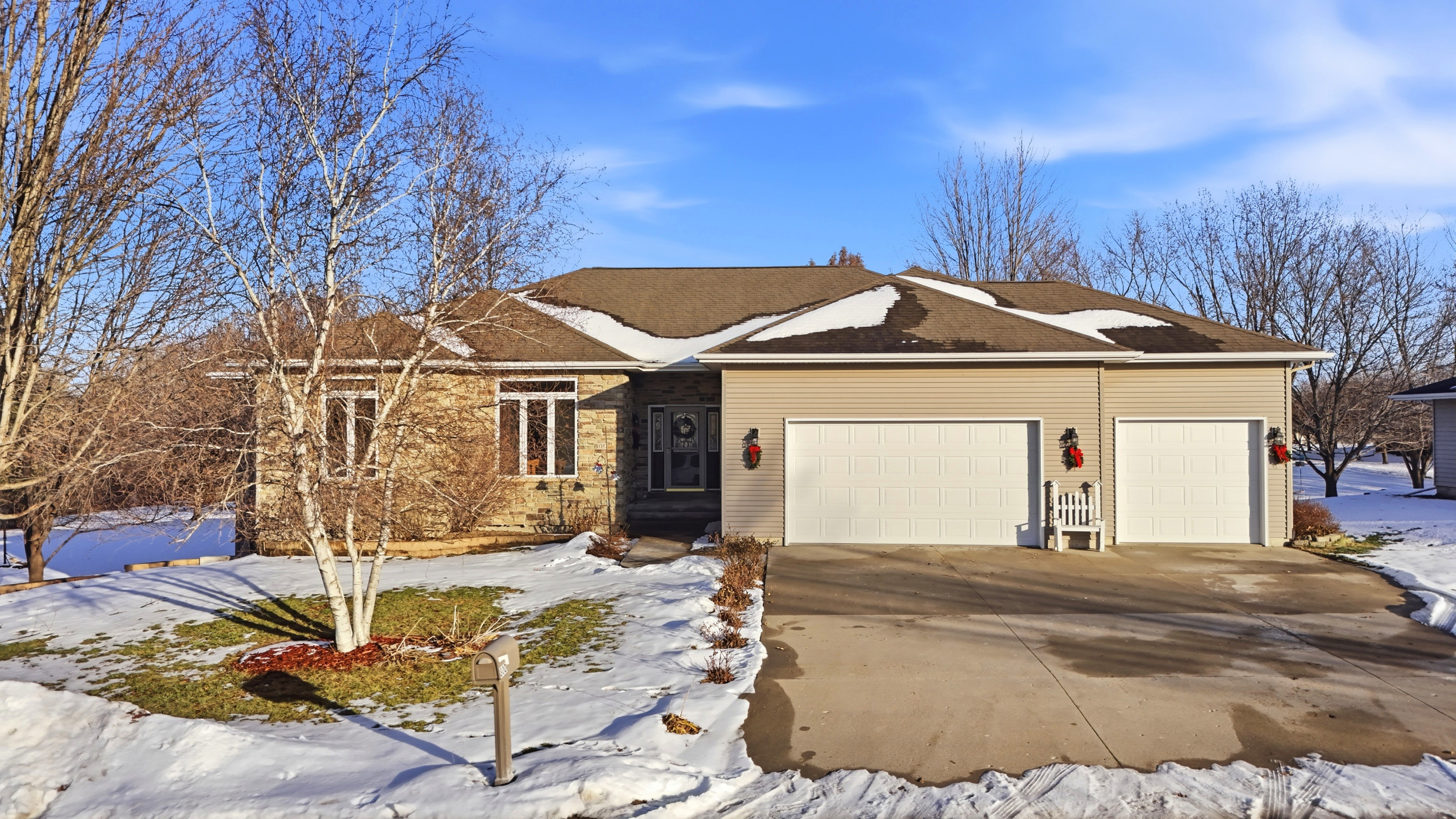 Washington, Iowa, 52353, United States, 5 Bedrooms Bedrooms, ,3 BathroomsBathrooms,Residential,For Sale,2008132