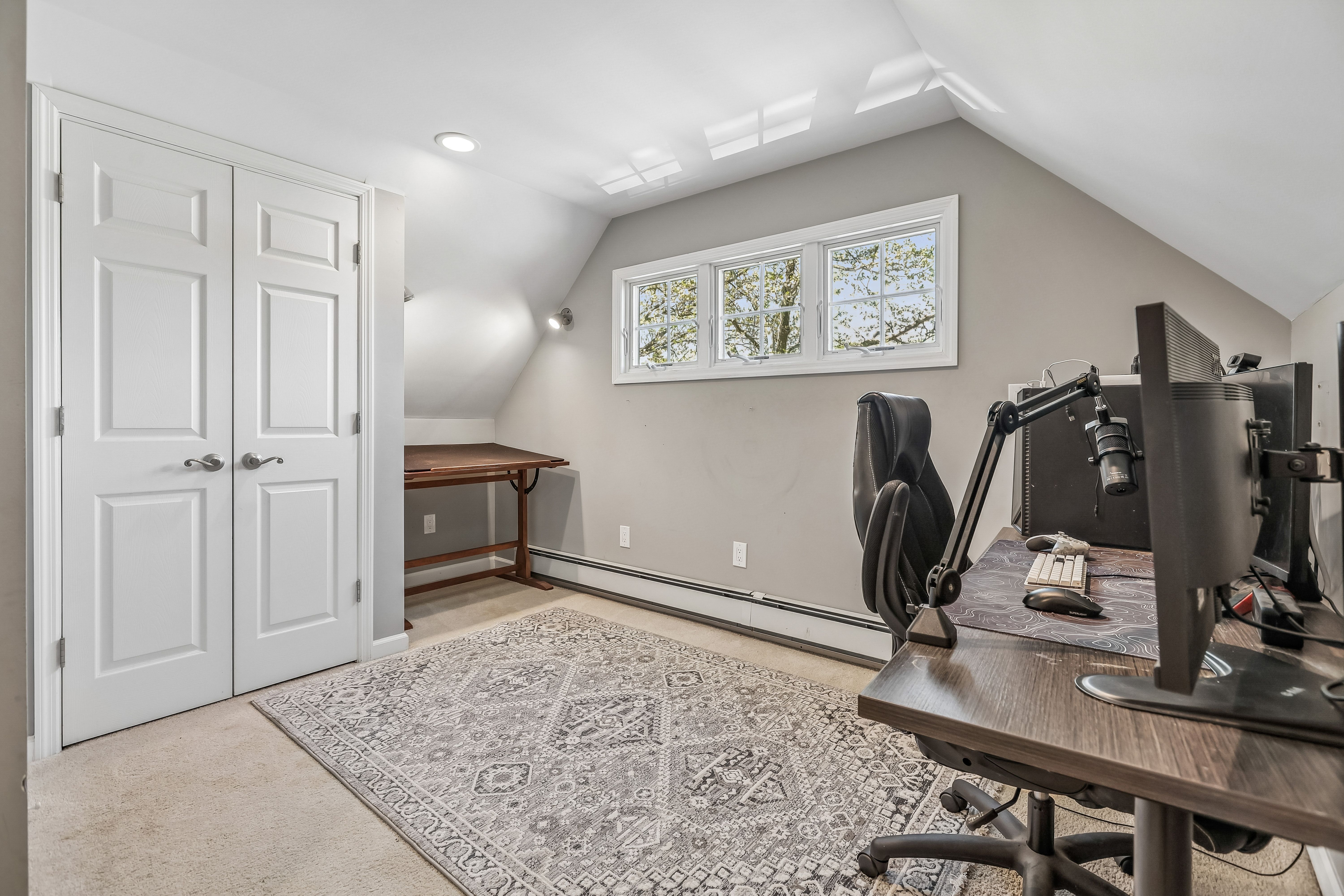  1700 Maxwell Drive - 物件實景