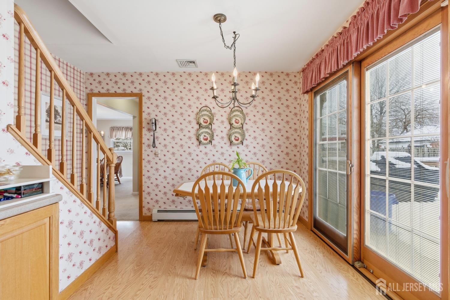 1201 - Carteret, New Jersey, 07008, United States, 4 Bedrooms Bedrooms, ,2 BathroomsBathrooms,Residential,For Sale,2006172