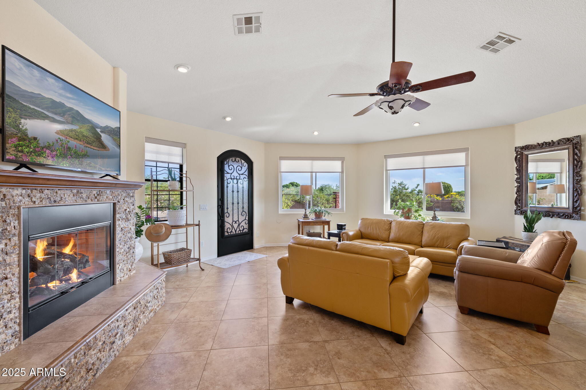 Peoria, Arizona, 85383, United States, 3 Bedrooms Bedrooms, ,2 BathroomsBathrooms,Residential,For Sale,1989299