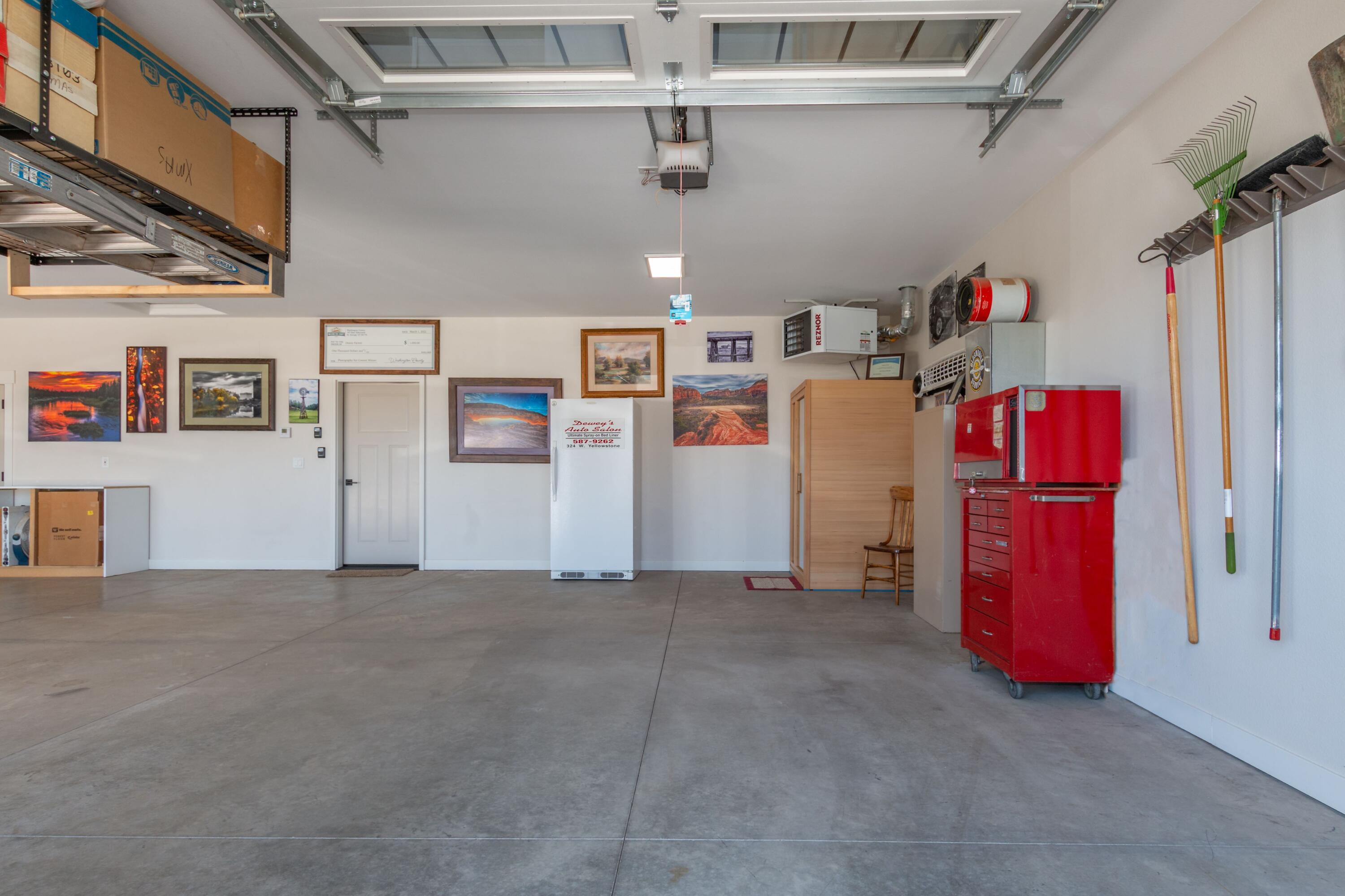 Sheridan, Wyoming, 82801, United States, 3 Bedrooms Bedrooms, ,3 BathroomsBathrooms,Residential,For Sale,2007537