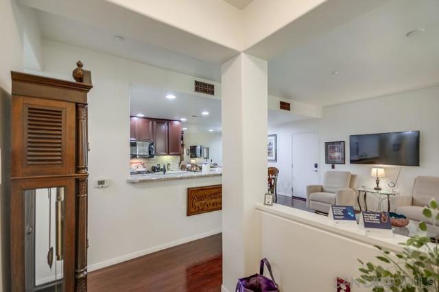 Santee, California, 92071, United States, 2 Bedrooms Bedrooms, ,2 BathroomsBathrooms,Residential,For Sale,1929099