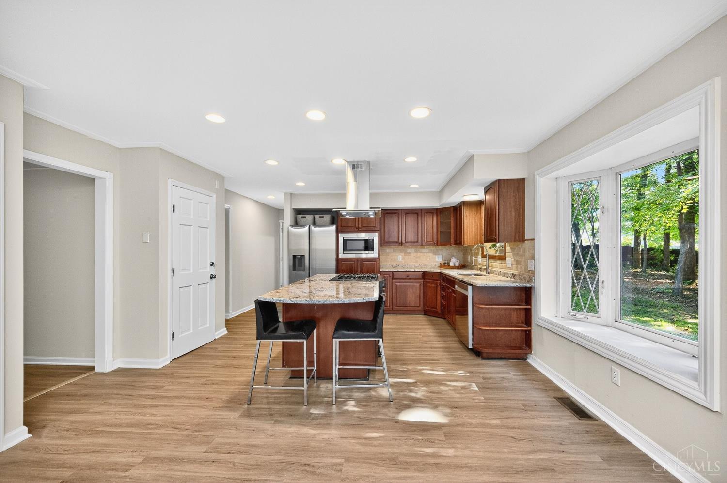 Sycamore Twp, Ohio, 45241, United States, 4 Bedrooms Bedrooms, ,4 BathroomsBathrooms,Residential,For Sale,1982774