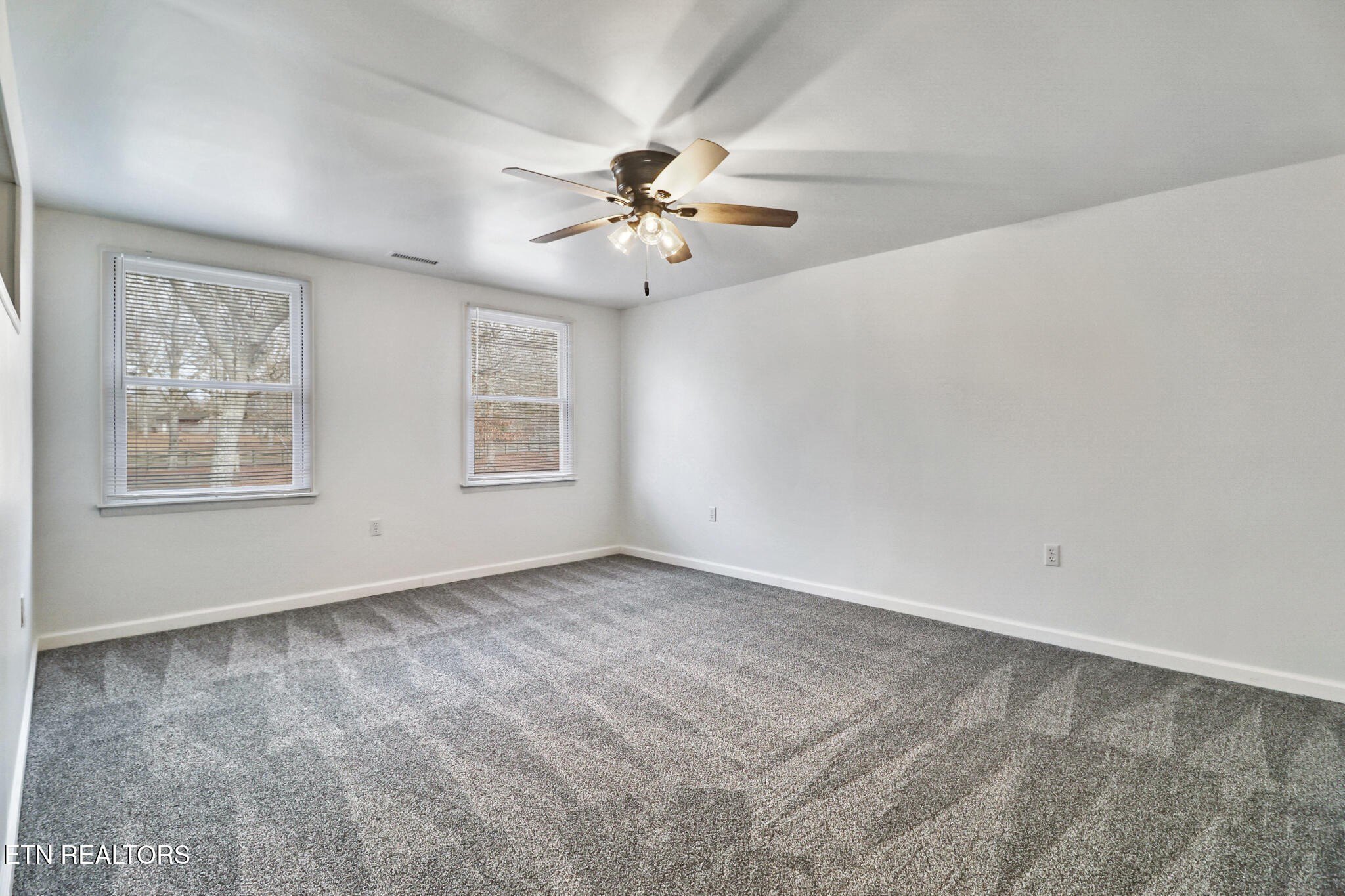 Crossville, Tennessee, 38555, United States, 4 Bedrooms Bedrooms, ,3 BathroomsBathrooms,Residential,For Sale,2005709