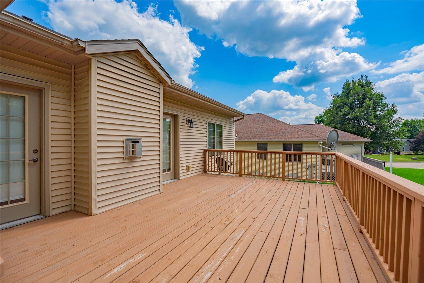 Cross Plains, Wisconsin, 53528, United States, 4 Bedrooms Bedrooms, ,3 BathroomsBathrooms,Residential,For Sale,1914222