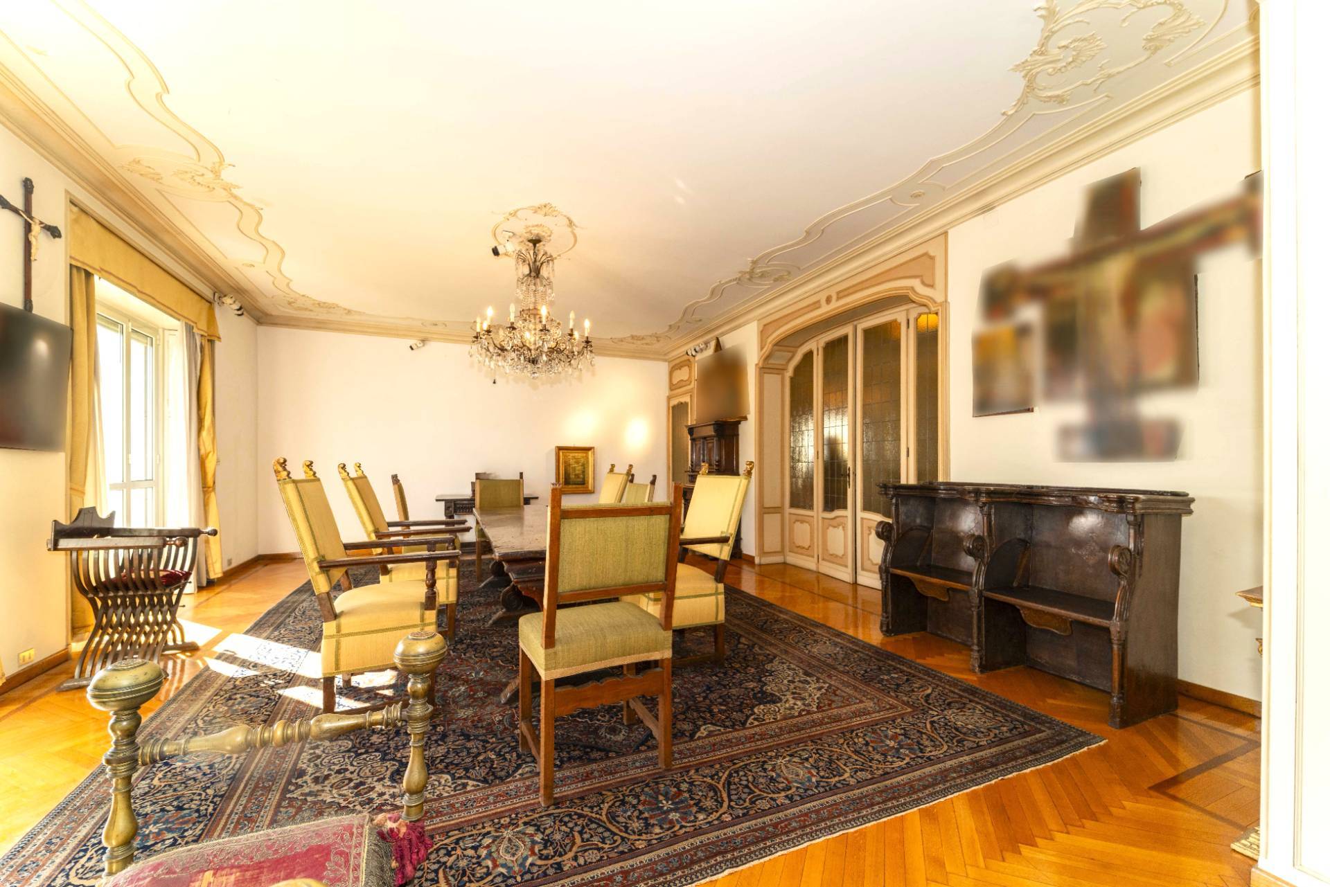 Torino, Torino, 10100, IT, 4 Bedrooms Bedrooms, ,3 BathroomsBathrooms,Residential,For Sale,1989083