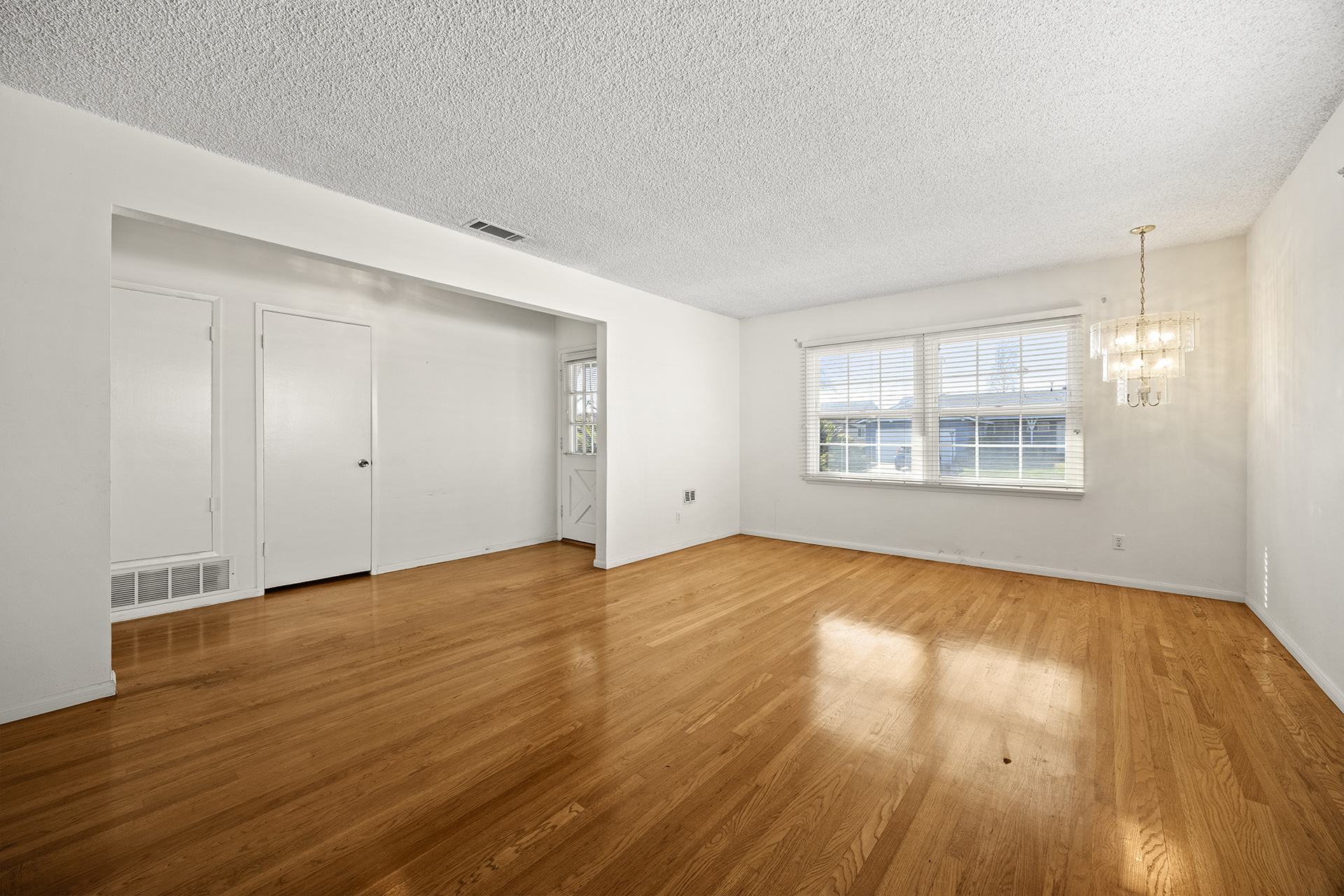 La Habra, California, 90631, United States, 3 Bedrooms Bedrooms, ,2 BathroomsBathrooms,Residential,For Sale,2015349