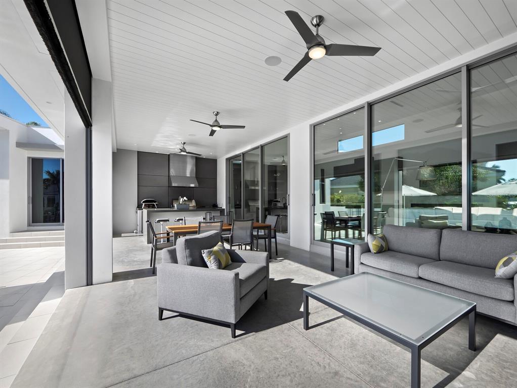 Sarasota, Florida, 34236, United States, 3 Bedrooms Bedrooms, ,5 BathroomsBathrooms,Residential,For Sale,2003430