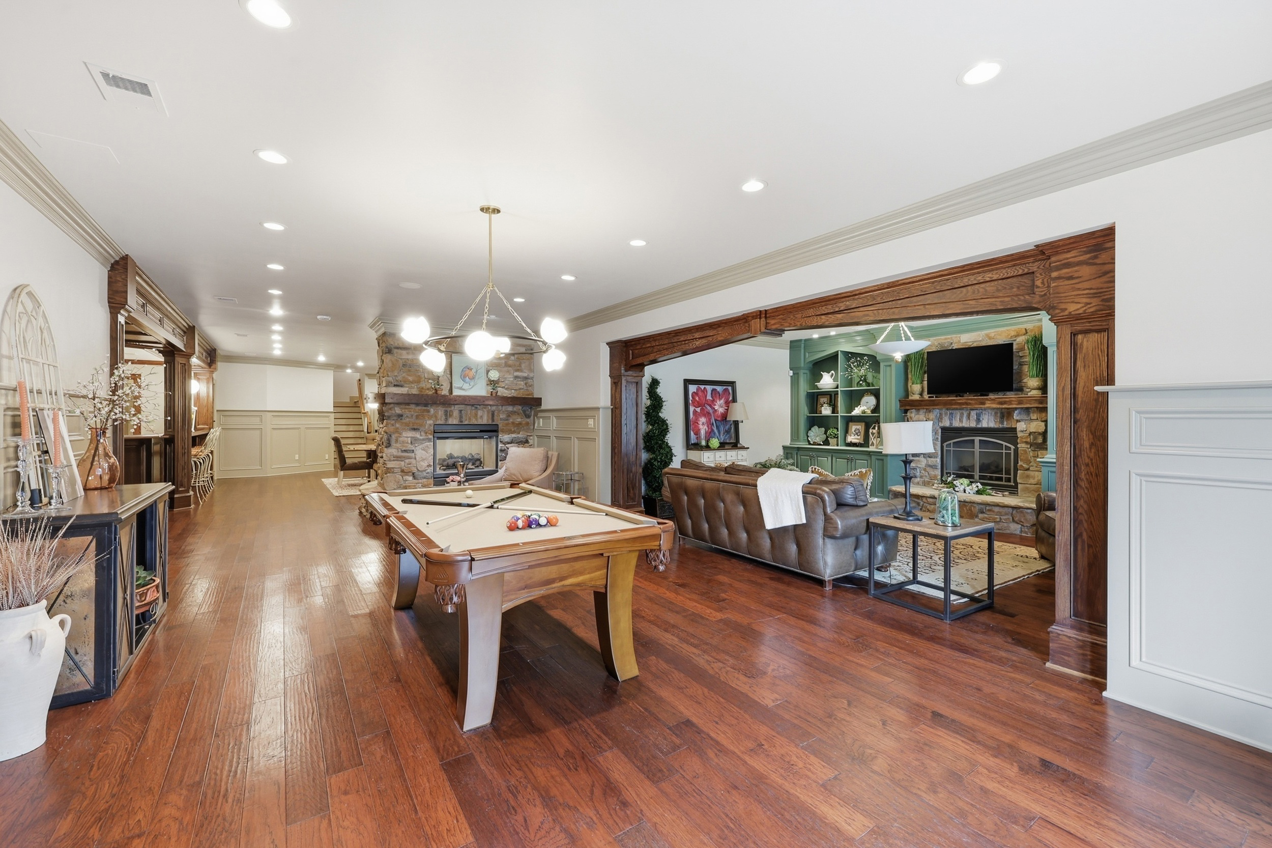  4848 Chelmsbury Lane - 物件實景