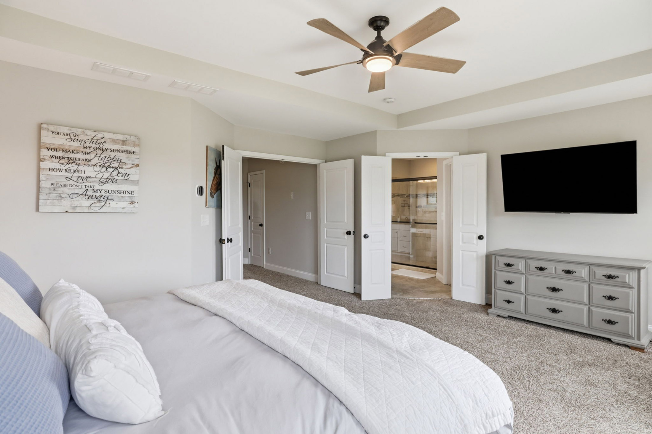  Beautifully Maintained Home in One of Cumming