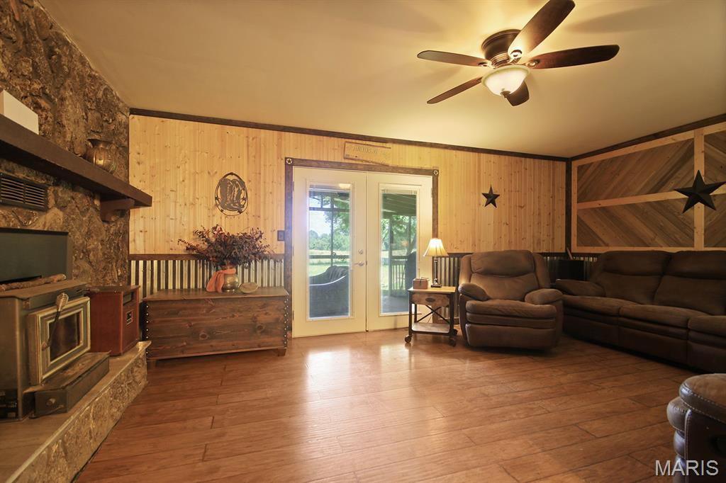 Lebanon, Missouri, 65536, United States, 3 Bedrooms Bedrooms, ,2 BathroomsBathrooms,Residential,For Sale,1982257