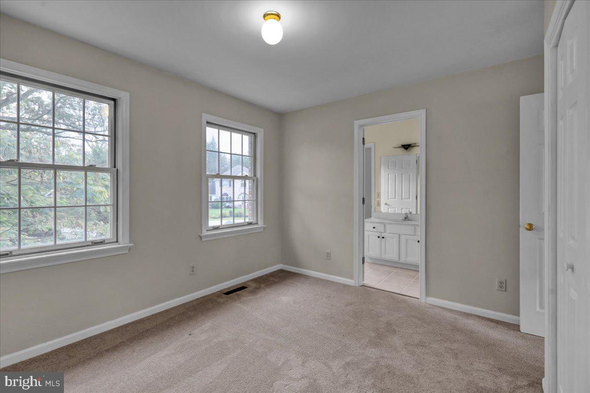 Lebanon, Pennsylvania, 17042, United States, 5 Bedrooms Bedrooms, ,4 BathroomsBathrooms,Residential,For Sale,1965418