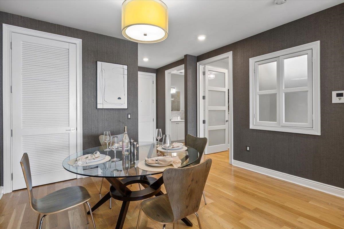 Edgewater, New Jersey, 07020, United States, 2 Bedrooms Bedrooms, ,2 BathroomsBathrooms,Residential,For Sale,1836744