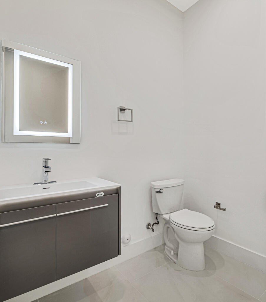 Palm Springs, Florida, 33461, United States, 4 Bedrooms Bedrooms, ,5 BathroomsBathrooms,Residential,For Sale,1835597