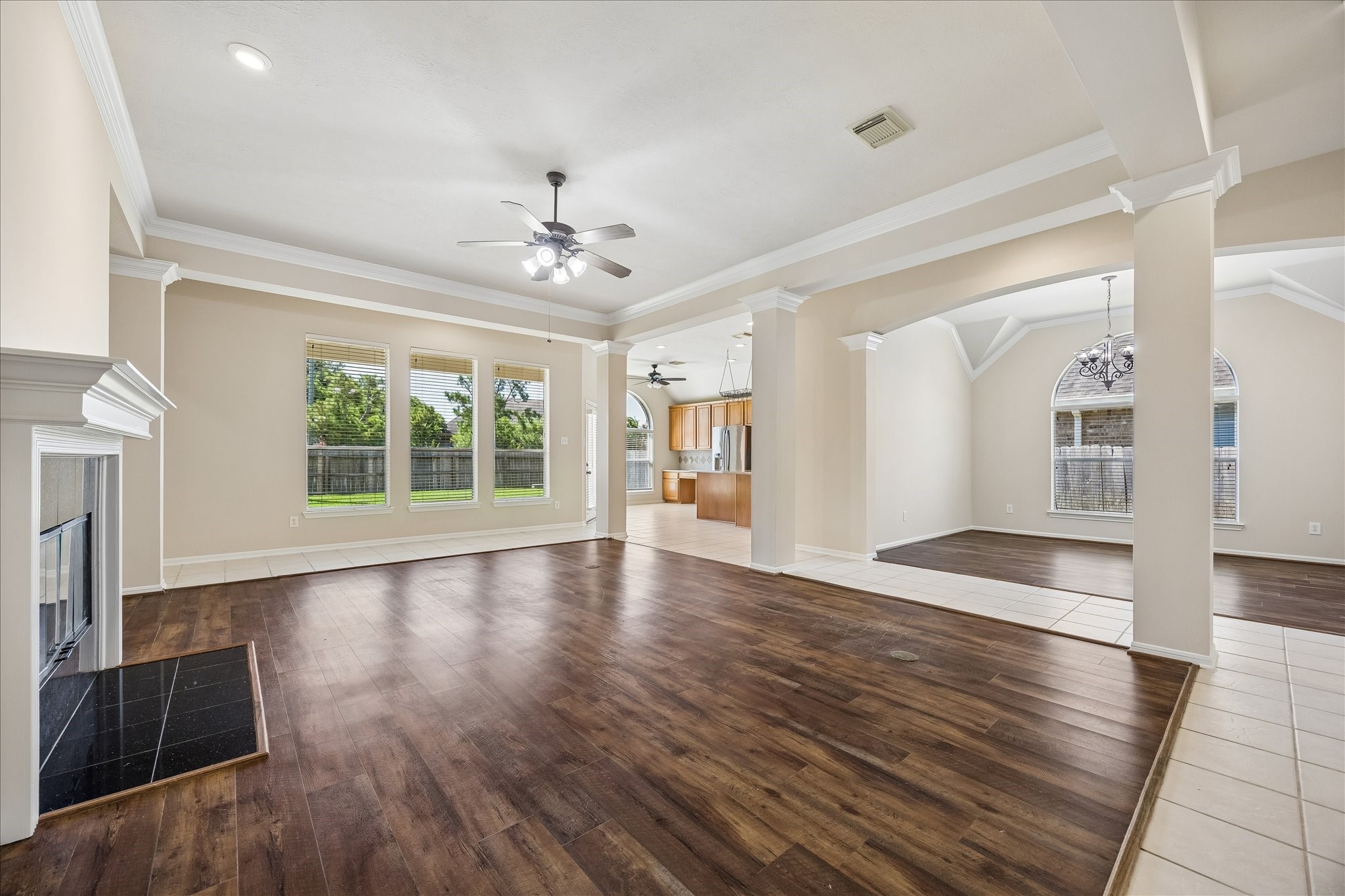  2807 Falcon Knoll Lane - 物件實景