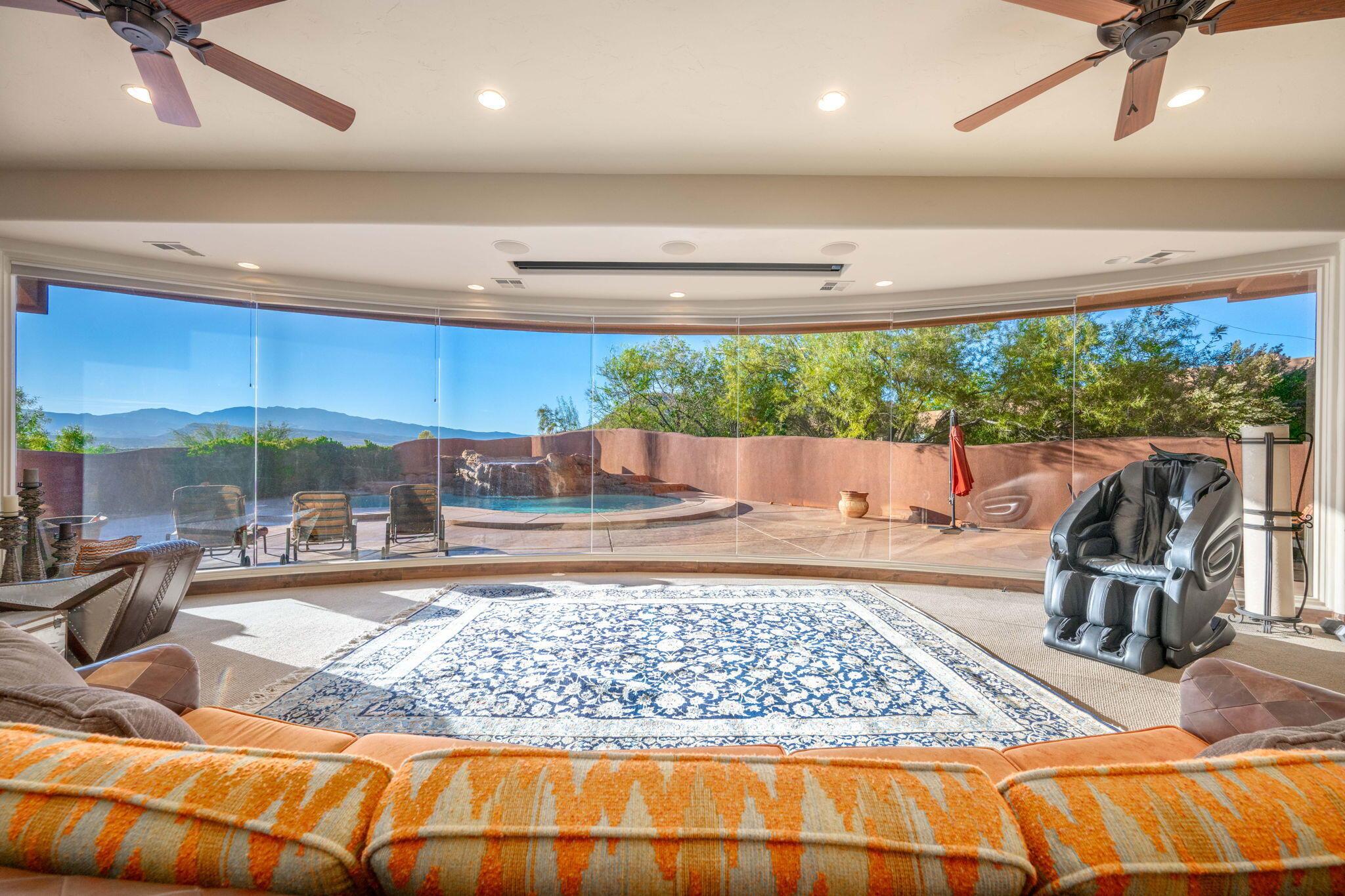 St George, Utah, 84770, United States, 4 Bedrooms Bedrooms, ,5 BathroomsBathrooms,Residential,For Sale,1976696