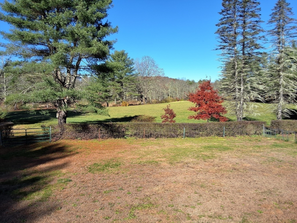 North Brookfield, Massachusetts, 01535, United States, 4 Bedrooms Bedrooms, ,2 BathroomsBathrooms,Residential,For Sale,1980340