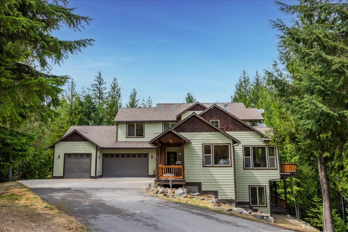 Sagle, Idaho, 83860, United States, 4 Bedrooms Bedrooms, ,4 BathroomsBathrooms,Residential,For Sale,1976237