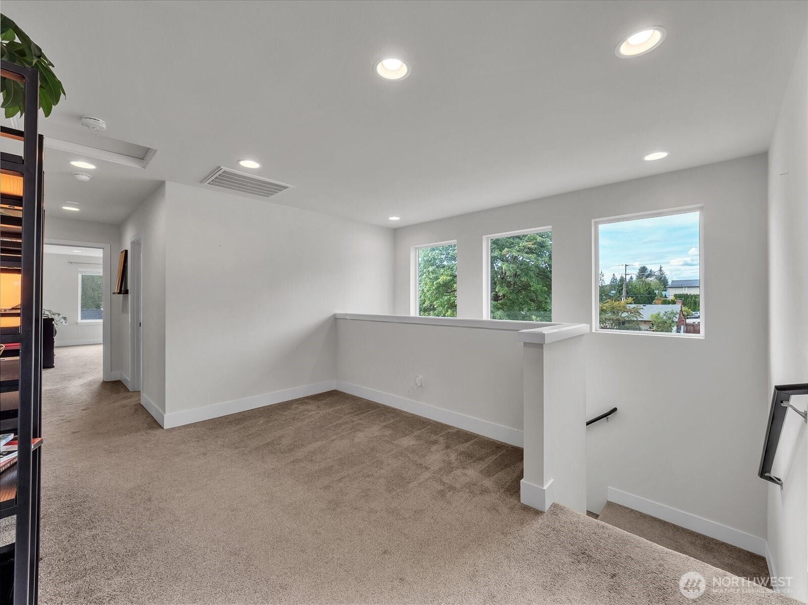 Lake Stevens, Washington, 98258, United States, 4 Bedrooms Bedrooms, ,4 BathroomsBathrooms,Residential,For Sale,1883070