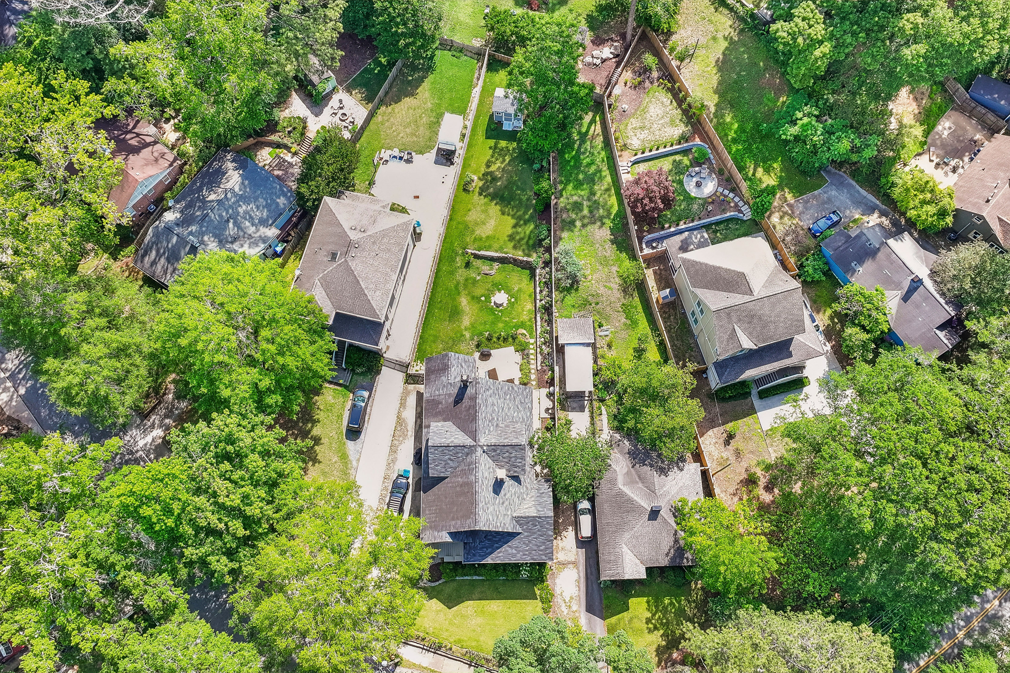  Renovated Bungalow Blends Historic Atlanta Character with Modern Luxury - 物件實景