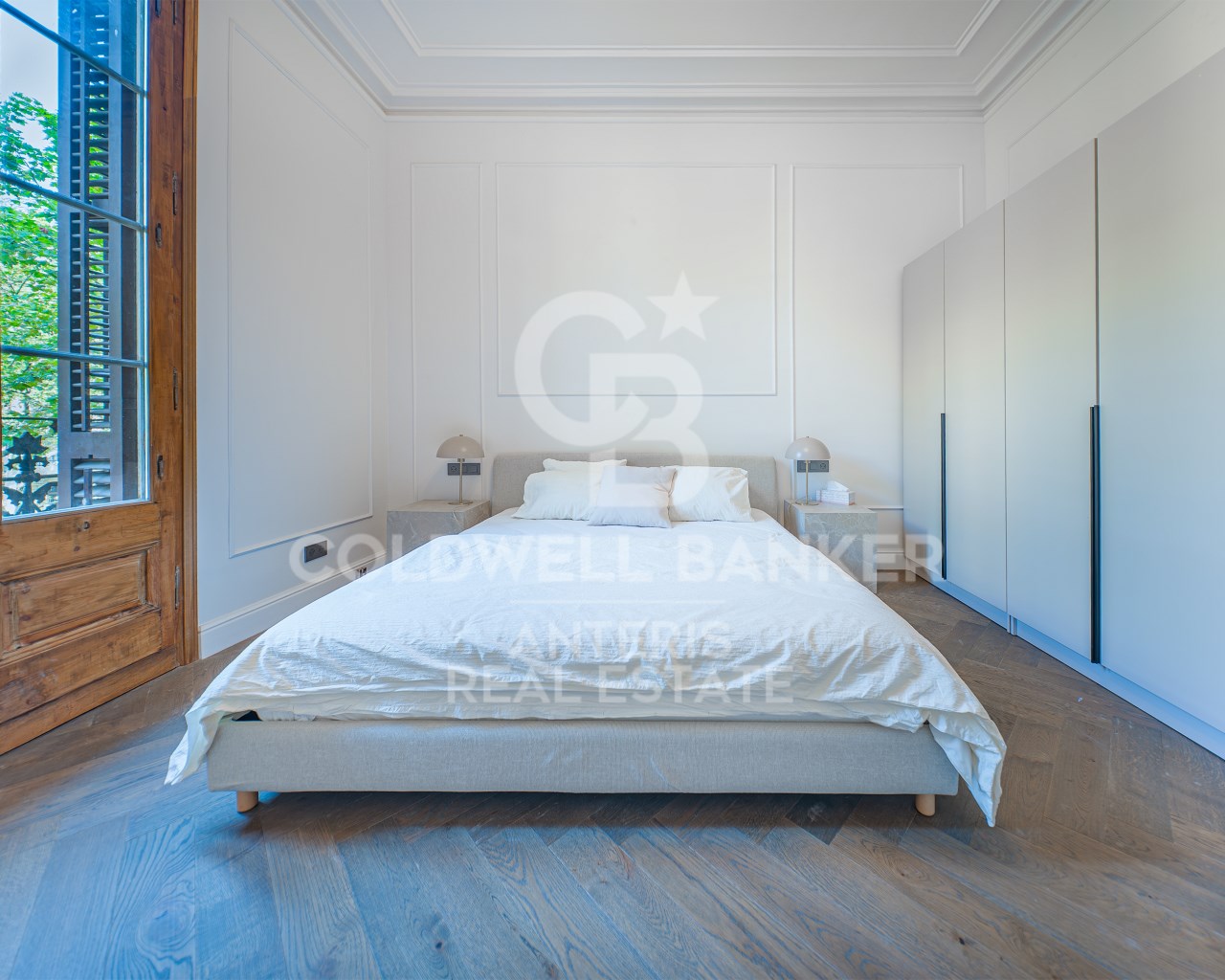 Barcelona, Catalonia, ES, 2 Bedrooms Bedrooms, ,2 BathroomsBathrooms,Residential,For Sale,1932688