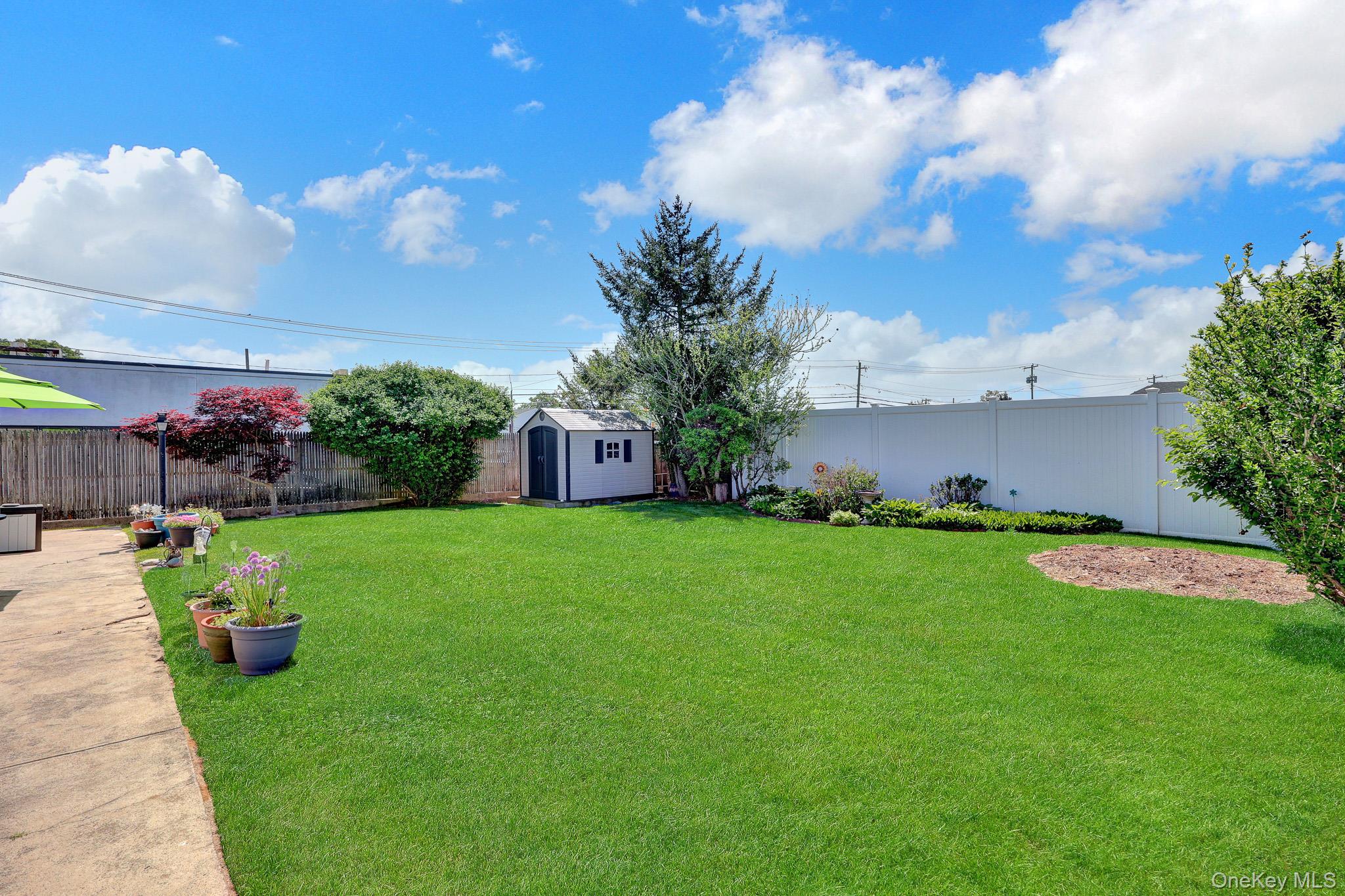  202 N Kings Avenue, Massapequa, NY, 11758 - 物件實景