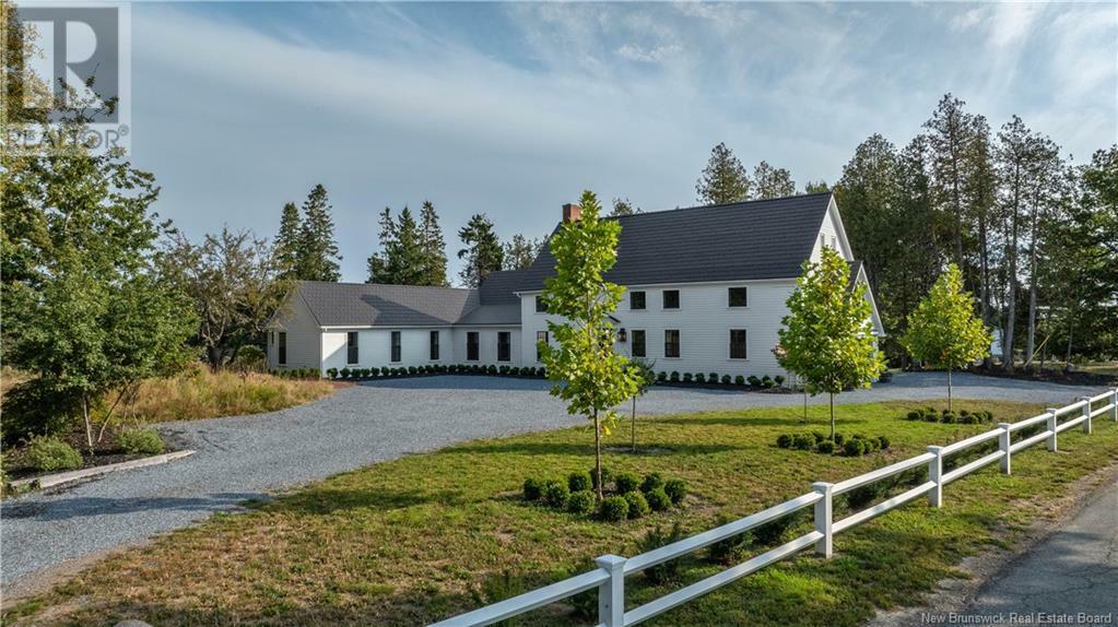 SAINT ANDREWS, New Brunswick, E5B 2L4, CA, 5 Bedrooms Bedrooms, ,3 BathroomsBathrooms,Residential,For Sale,1874373