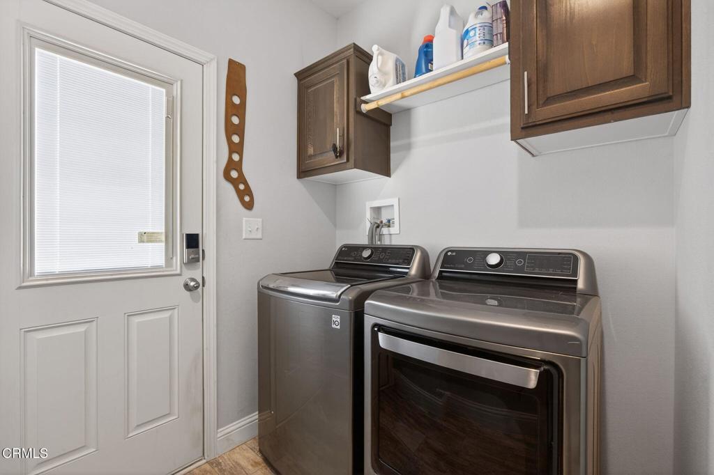 Santa Paula, California, 93060, United States, 4 Bedrooms Bedrooms, ,3 BathroomsBathrooms,Residential,For Sale,2033588