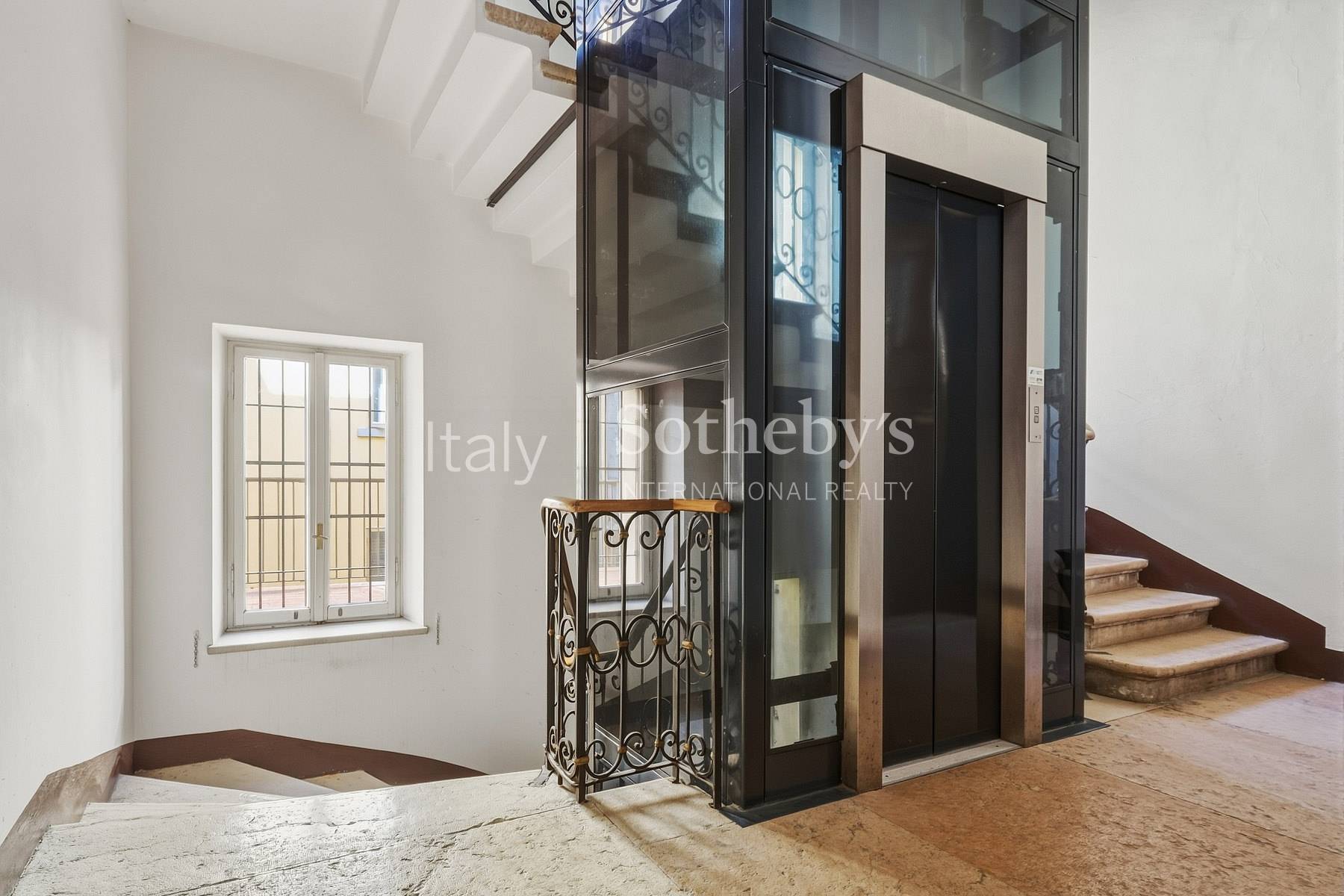  Prestigious Residence in a Historic Palazzo in the centre of Verona - 物件實景