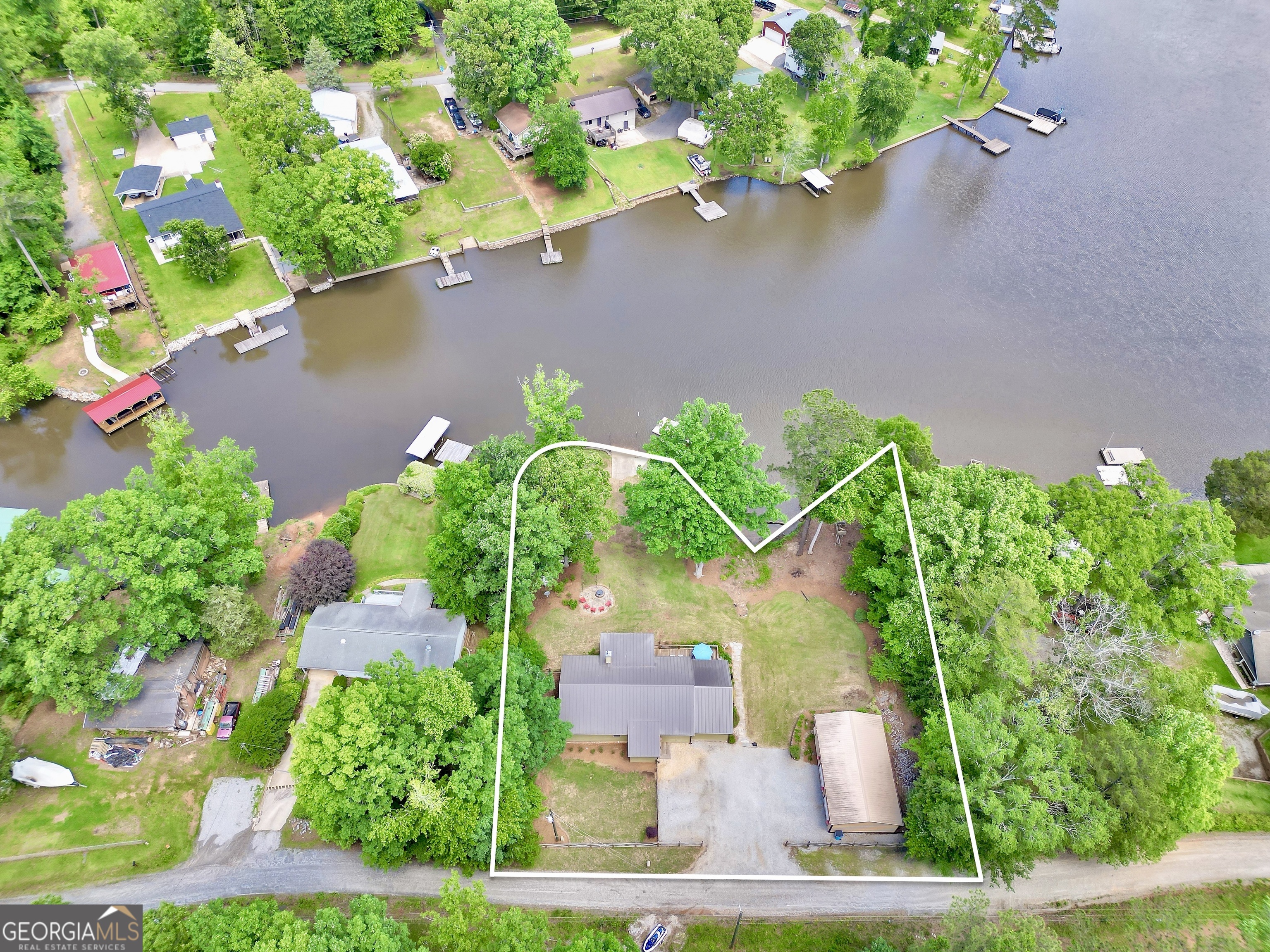 Jackson, Georgia, 30233, United States, 4 Bedrooms Bedrooms, ,2 BathroomsBathrooms,Residential,For Sale,1942130